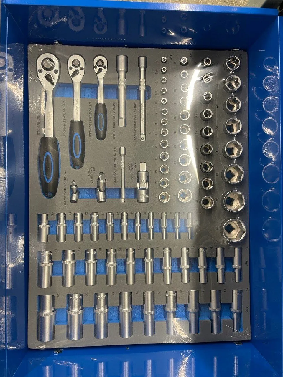 Тележка инструментальная с набором инструмента 255 предметов купить