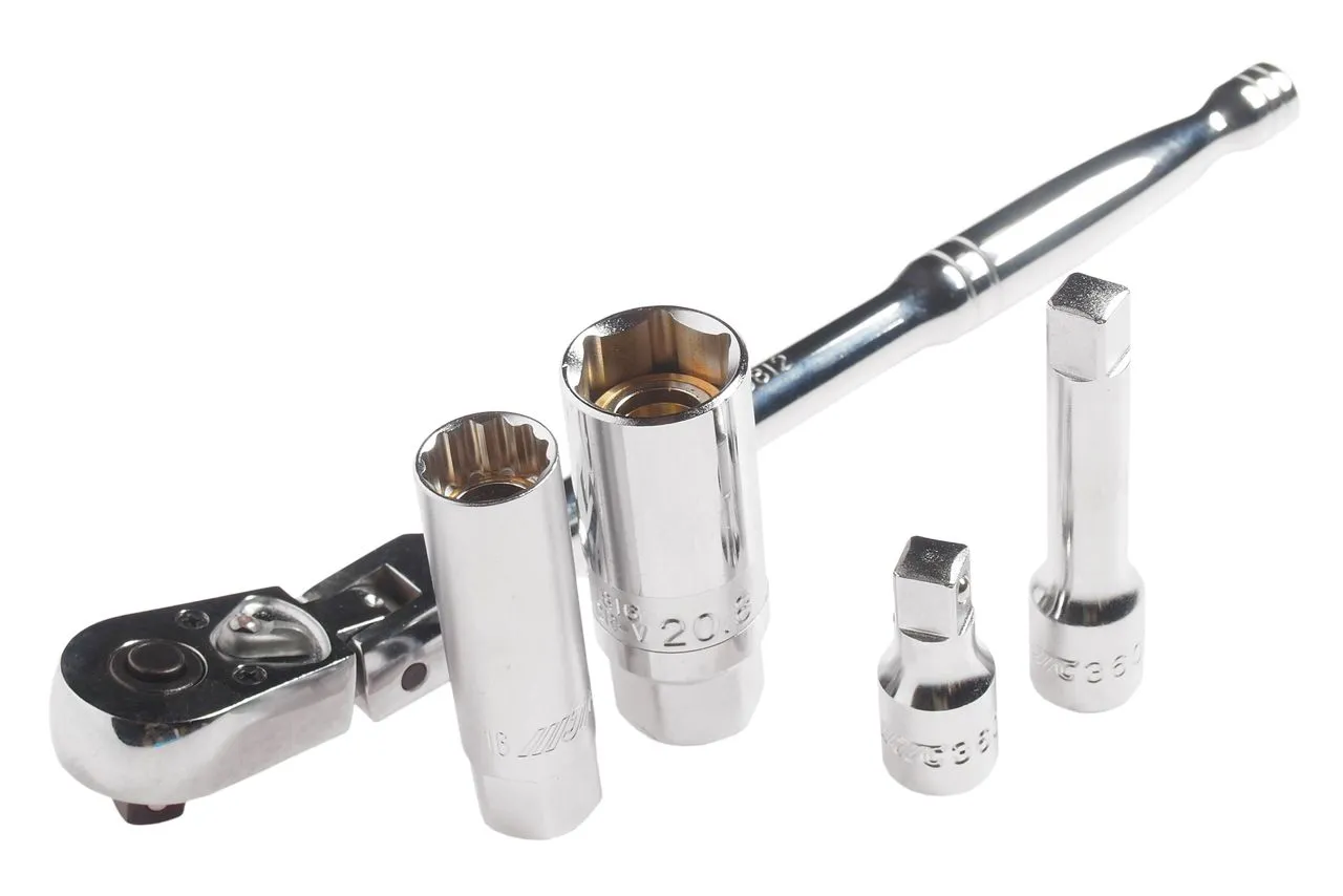 Набор головок торцевых магнитных для свечей зажигания (трещотка,удлинитель,головка 16мм,21мм) JTC купить